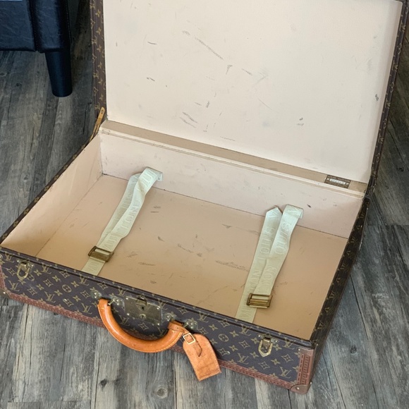 Vintage Louis Vuitton Suitcase - Picture 4 of 5